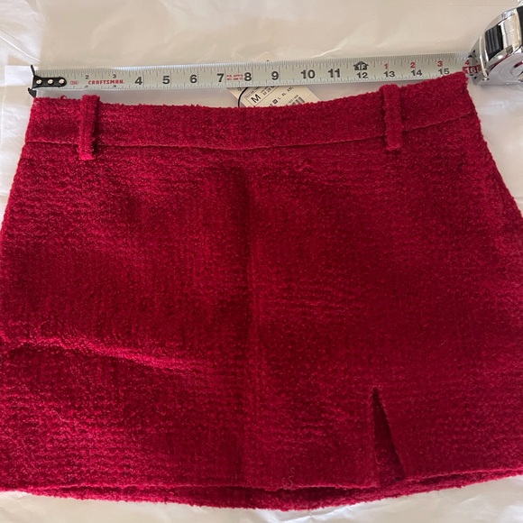 Zara Textured Mini Skirt - Picture 12 of 16